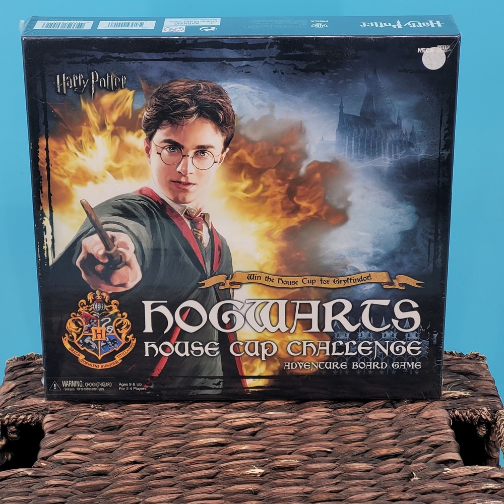 NWT NECA Harry Potter House Cup Challenge Board Game Unisex Wizarding World NEW